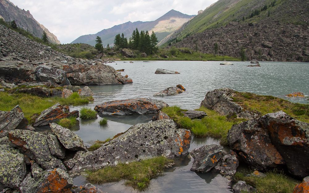 Среднее Шавлинское озеро
