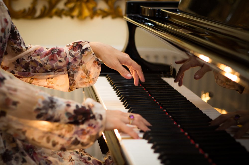 Игра на фортепьяно