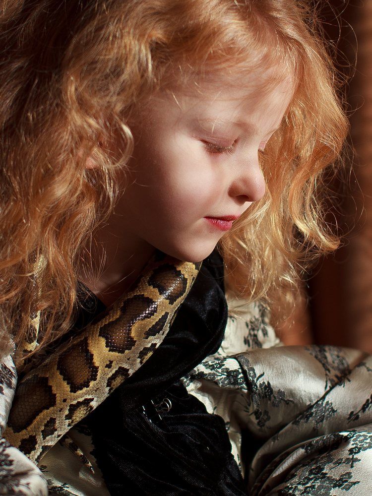 Dragon's head. Xenia