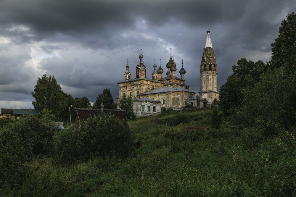 Летним вечером у святого источника в Парском