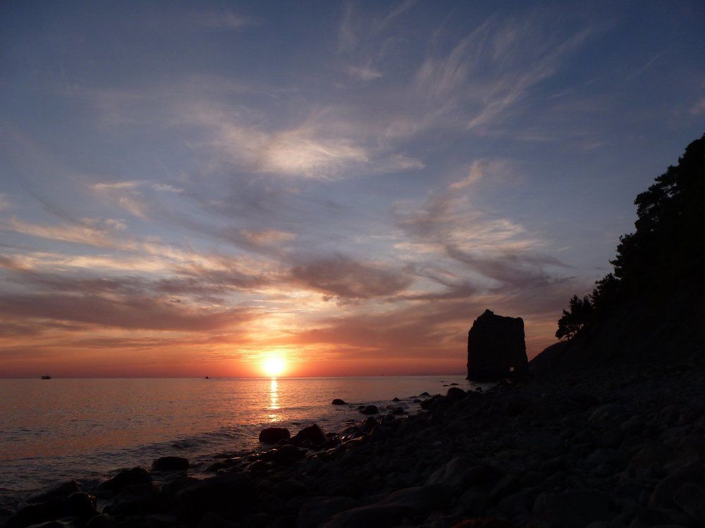 Скала Парус на закате