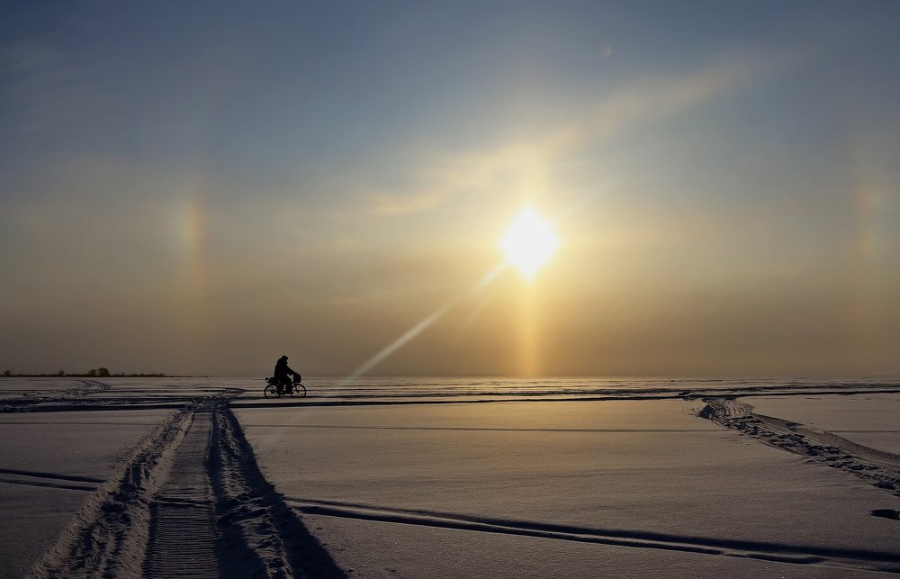 Гало на озере Неро