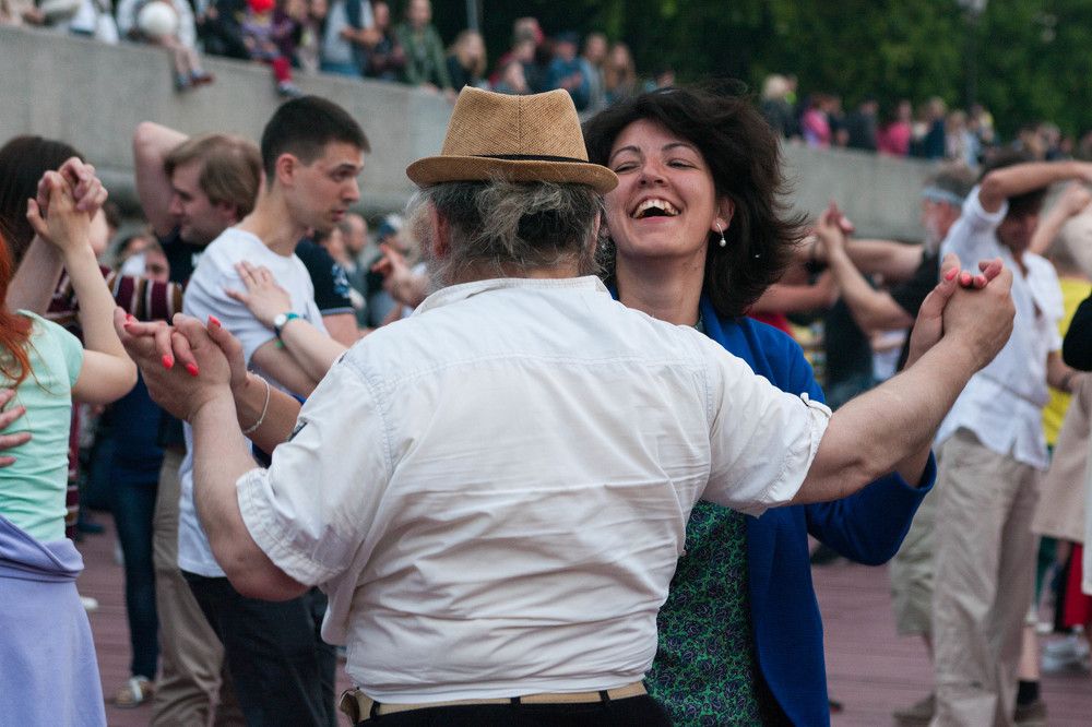 Танцы на набережной