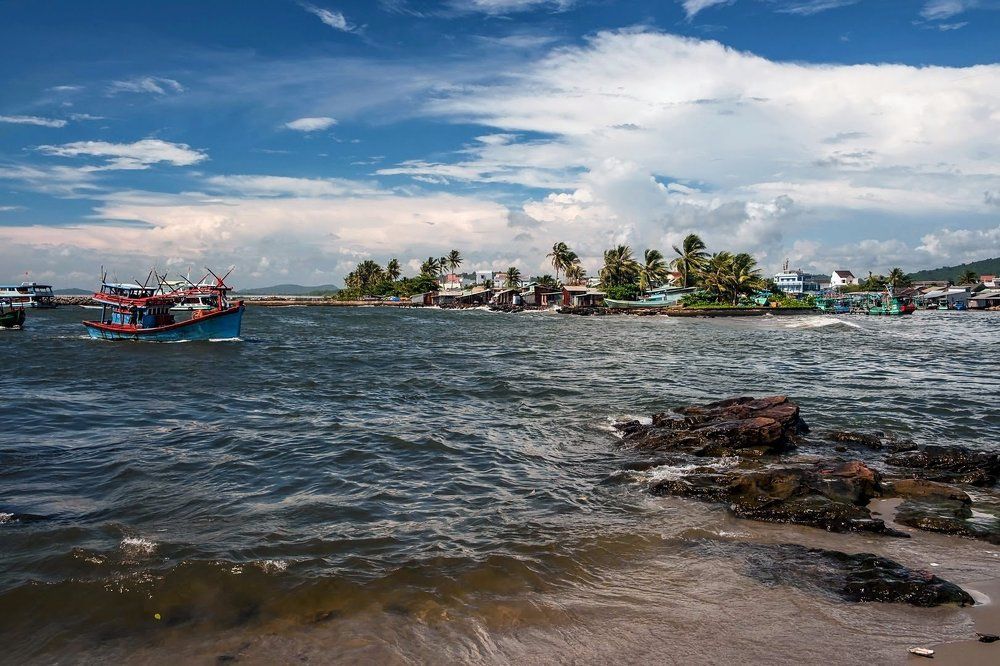 В далеких странах