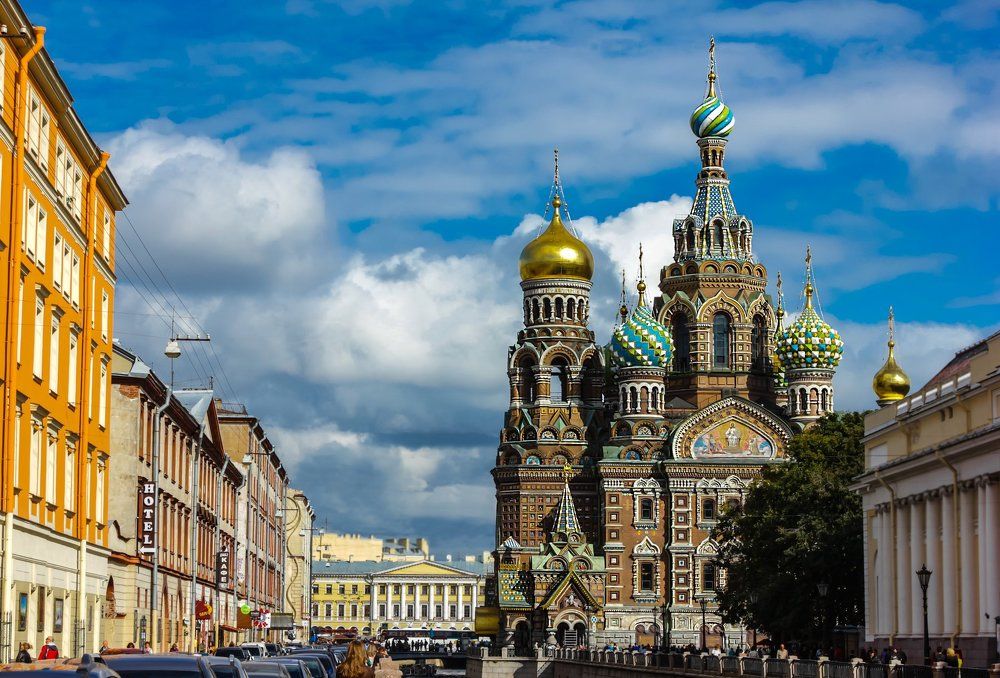 Санкт-Петербург.