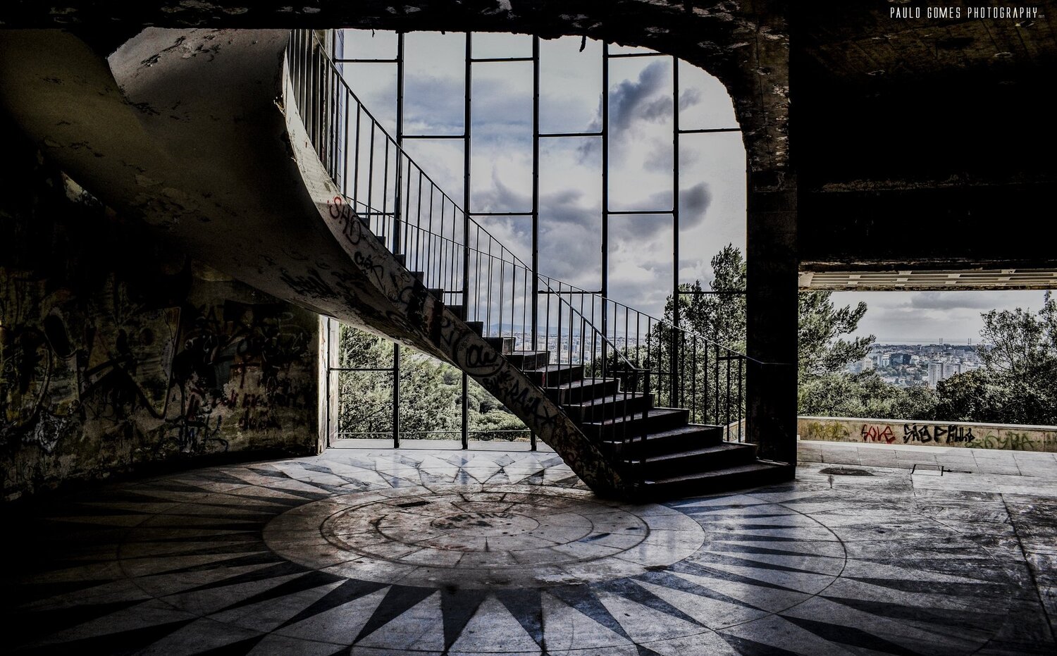 The mysterious staircase