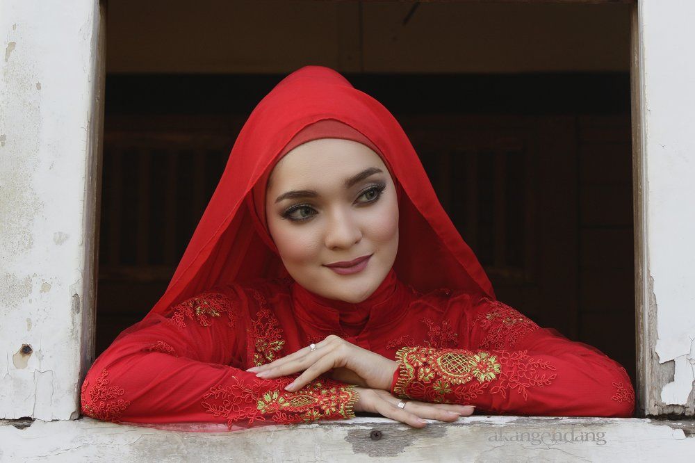 Red Girl A Hood