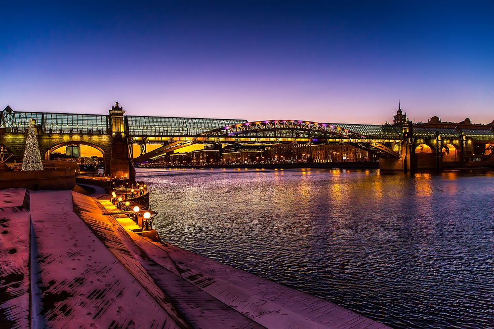 Андреевский мост.