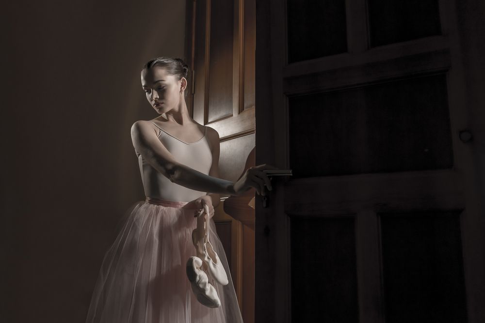 кадр из фотофильма  "I go to Dream"