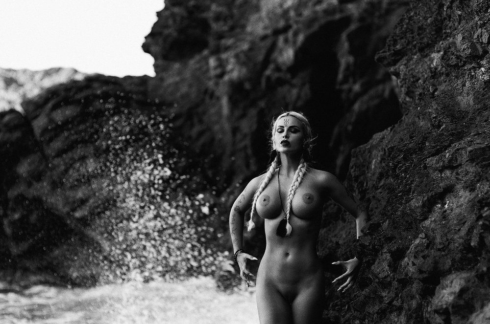 Summer solstice. Ofnir