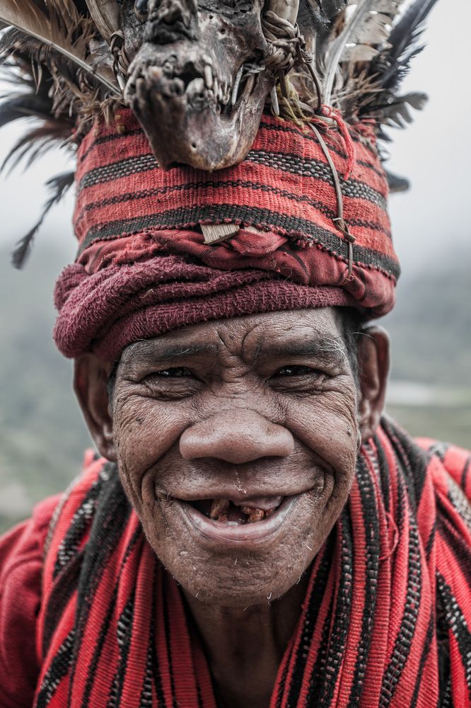 Местный шаман