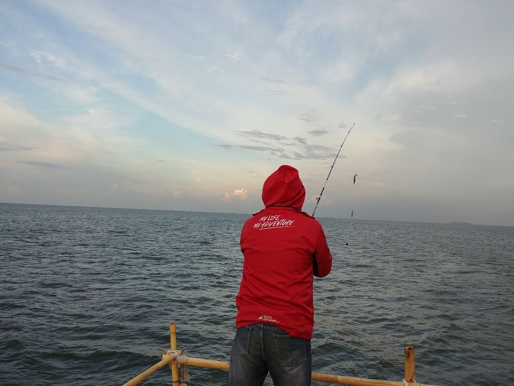 Red Fisherman