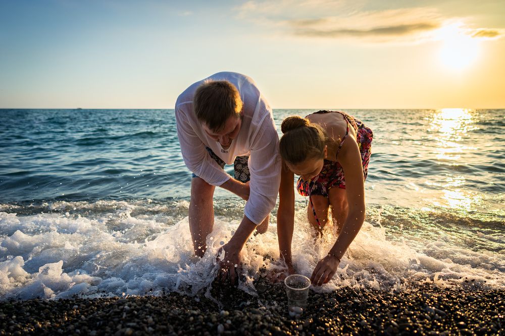 Под пологом волны