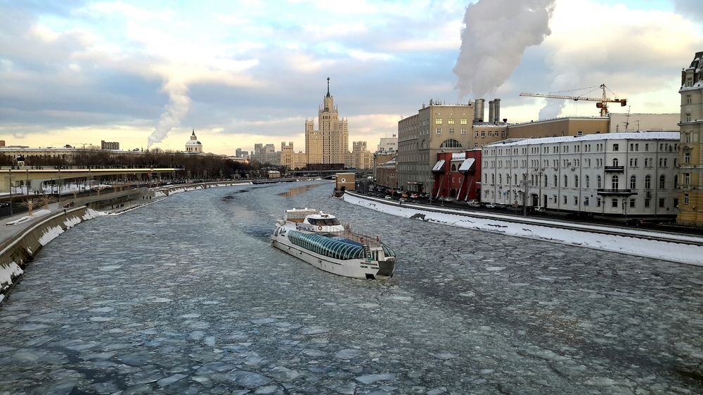 Речная прогулка