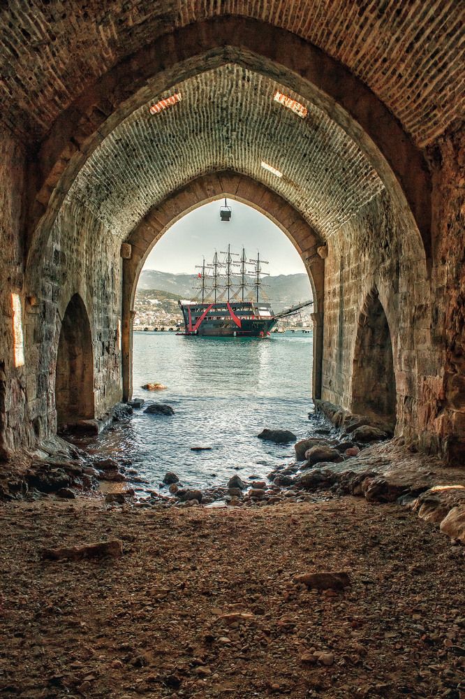 Старая судоверфь в Алании.