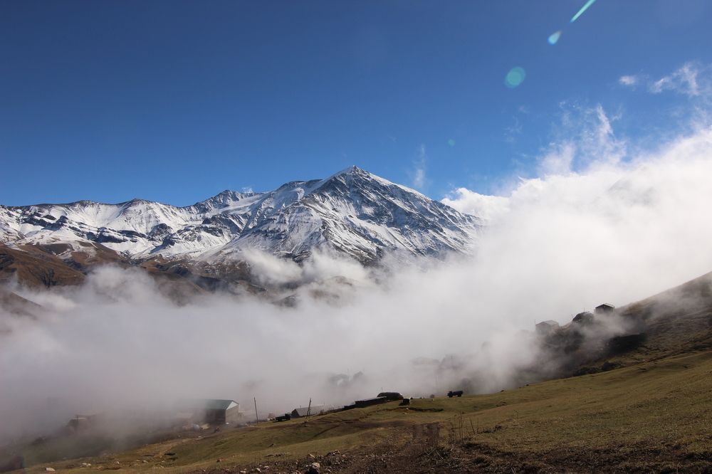 Высокогорное село.
