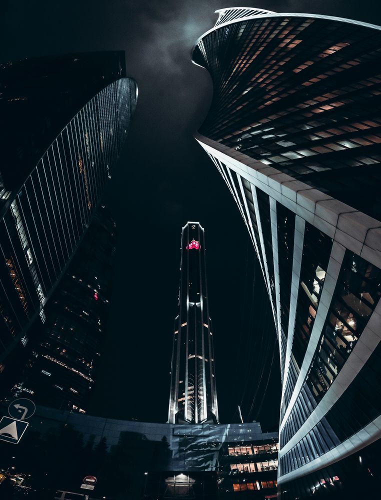 Ночь в городе М