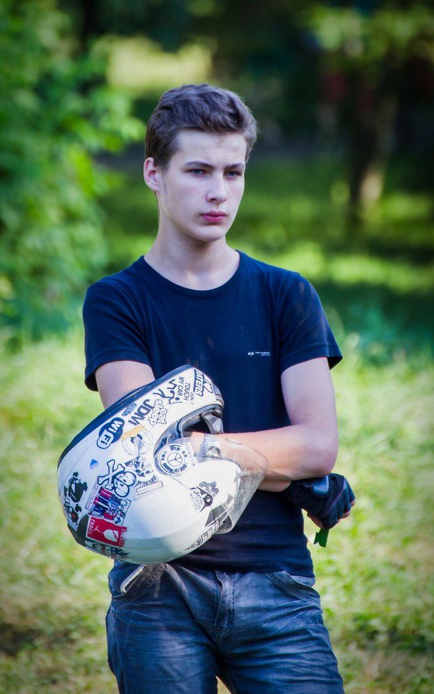 Молодой и красивый