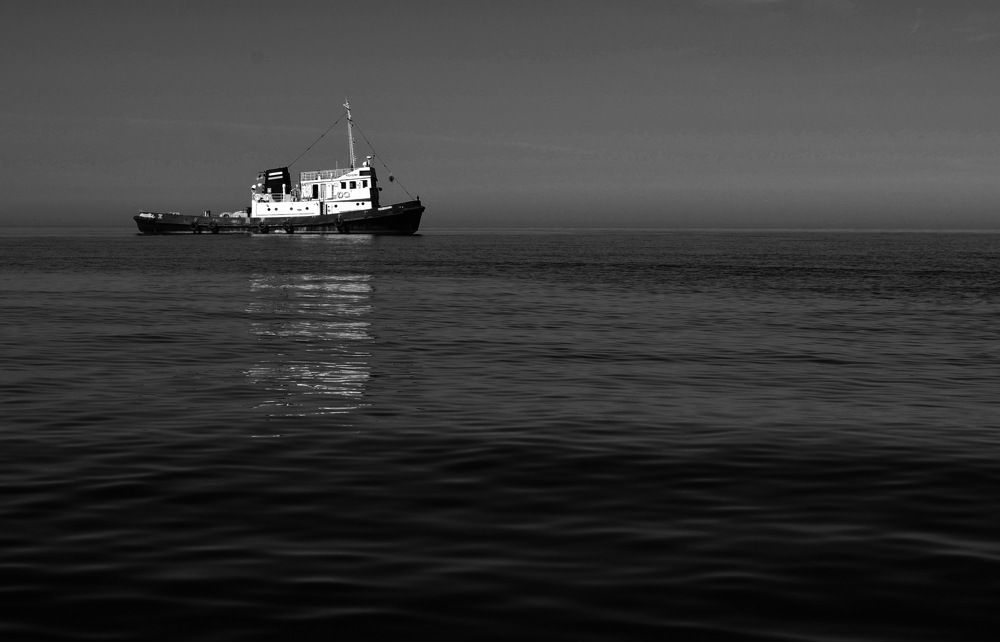 Одинокий баркас