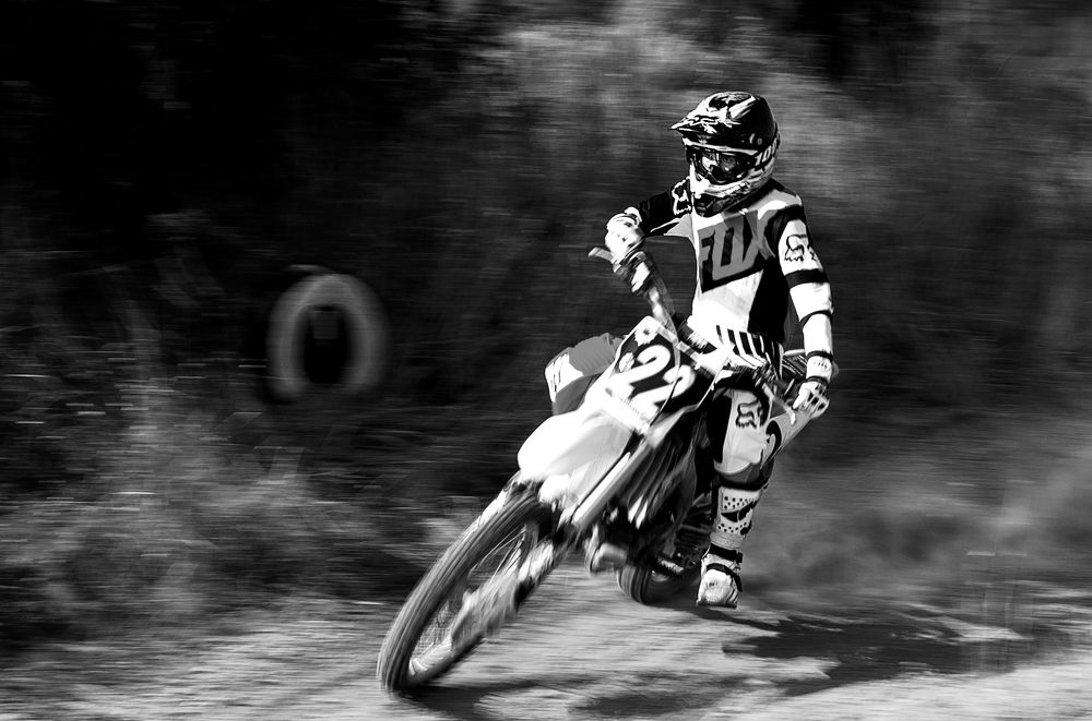 Мотогонщик