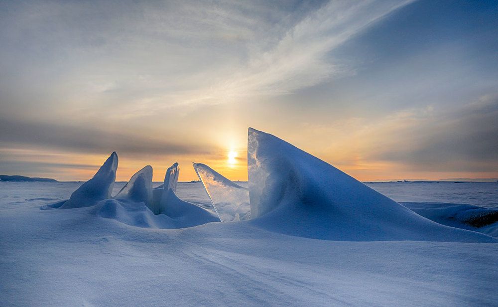 Зимний вечер на Байкале