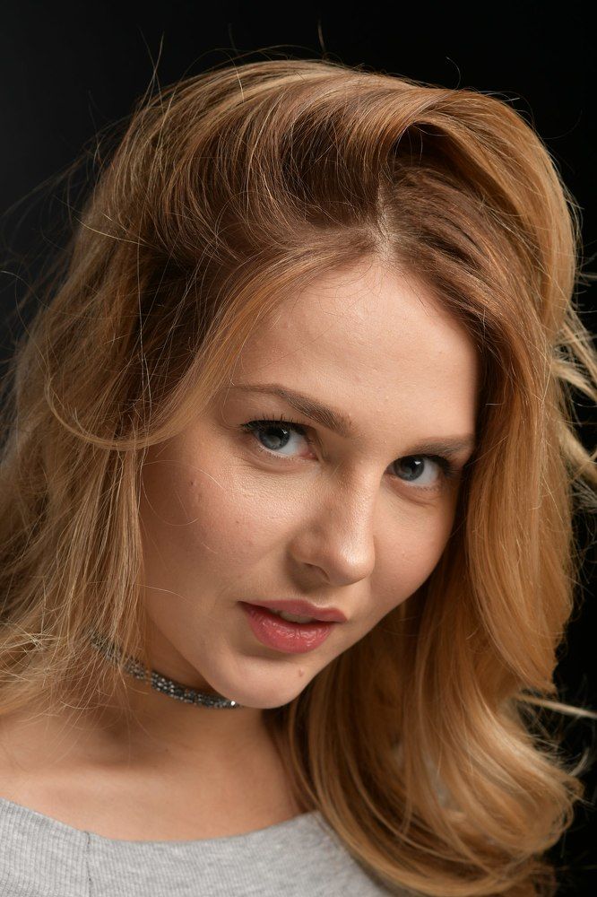 незнакомка