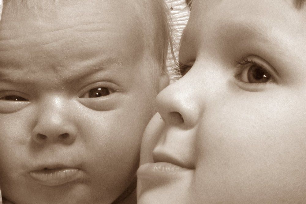 брат и сестра