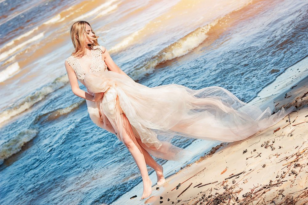 Бегущая по волнам