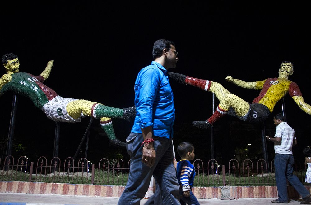 Someone who does not understand soccer