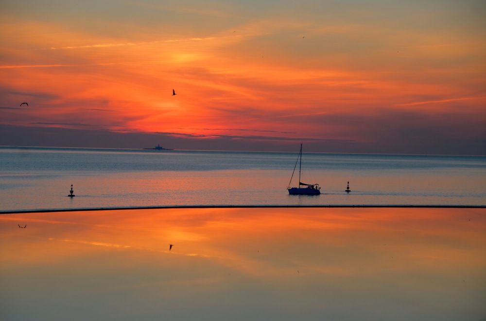 Sunset in the Tagus river