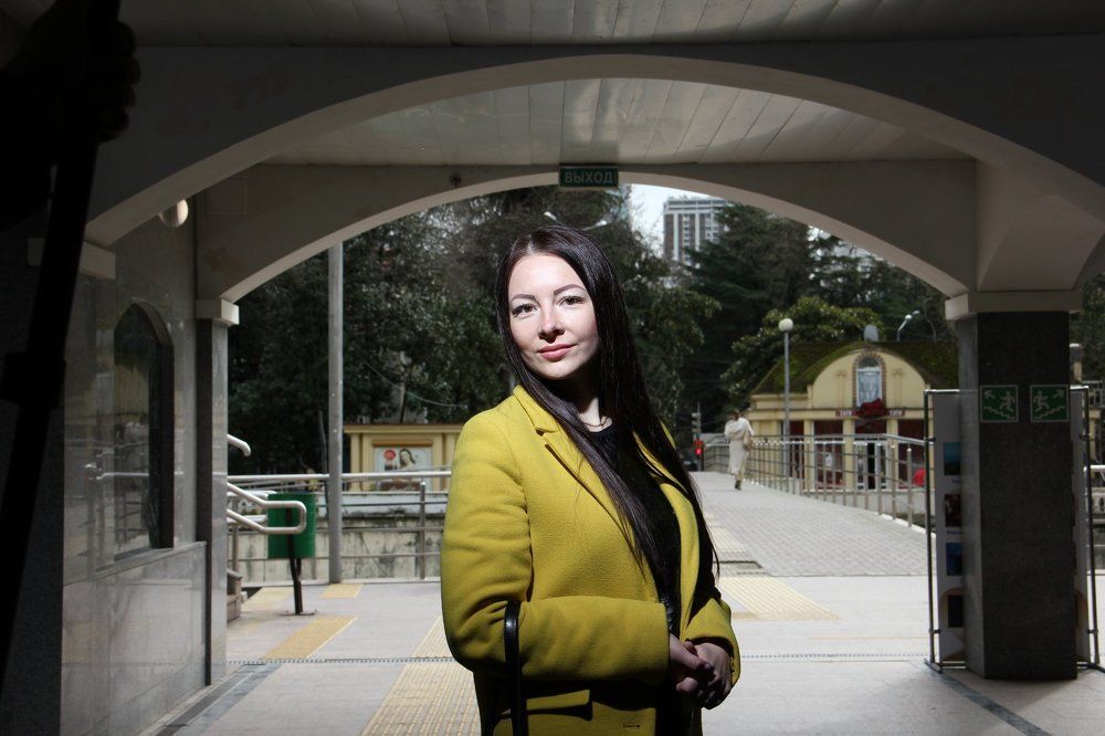 девушка Оля