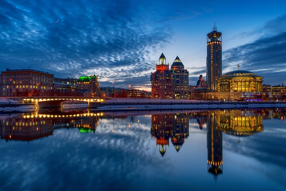 Вечерняя Москва