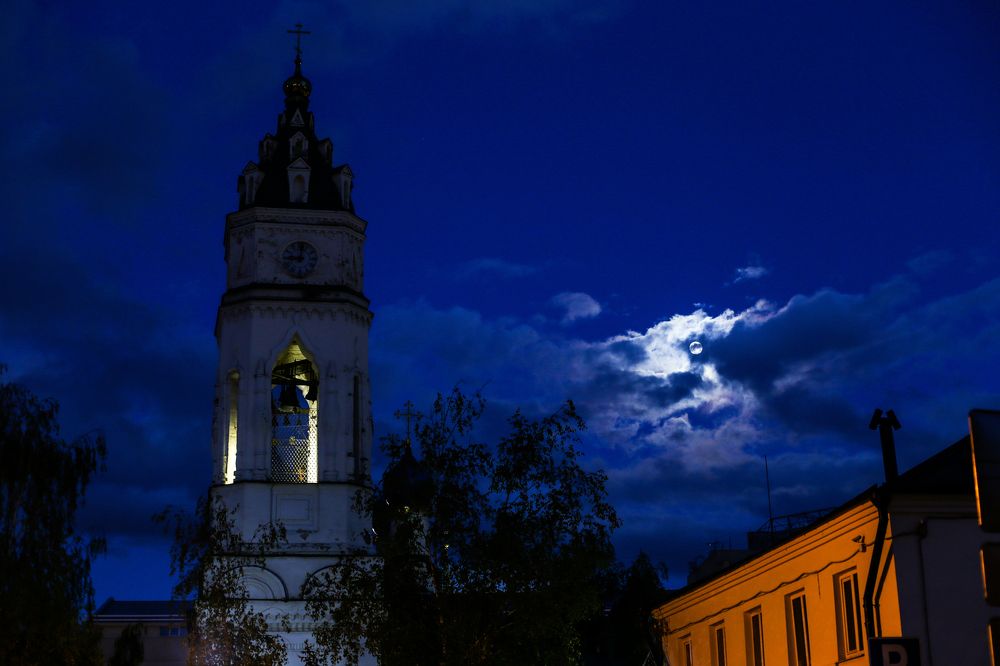 Загадочное полнолуние