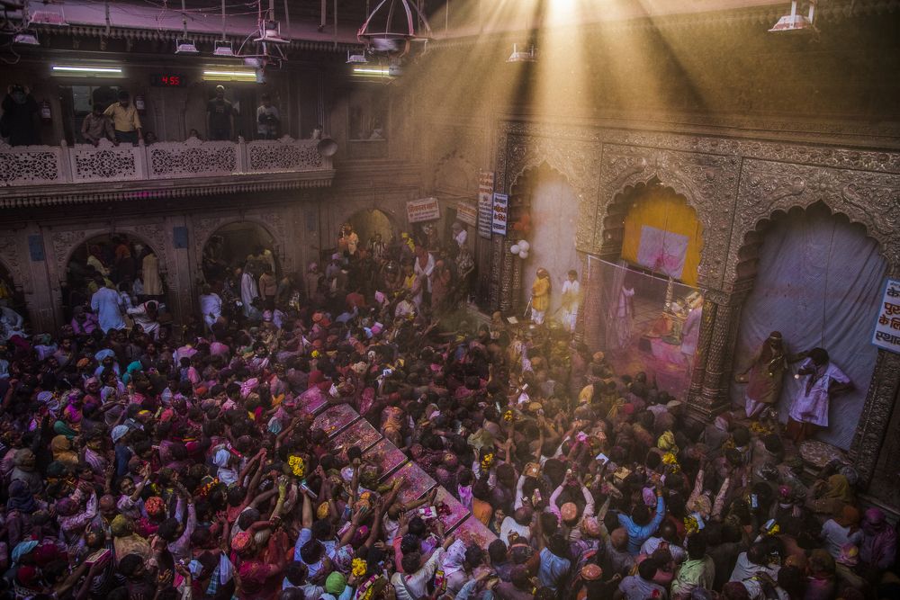 exploring holi festival in vrindavan