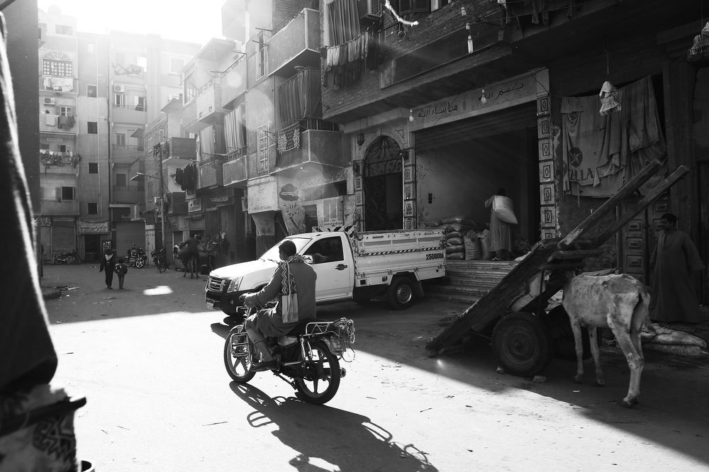 Simple day in the simple city