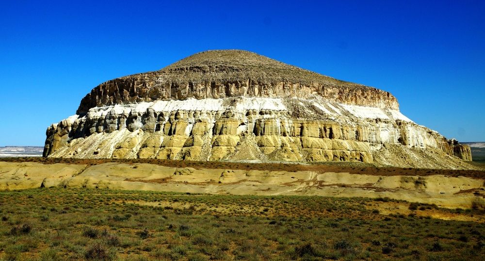 Гора Шеркала. Плато Устюрт.