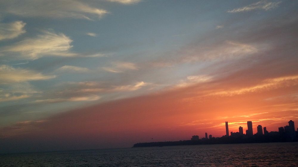 Changing colors of Mumbai