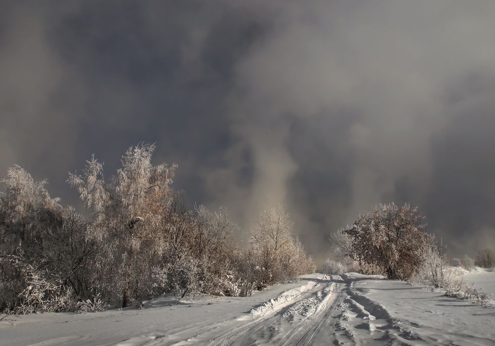 Где-то там река "кипит"...