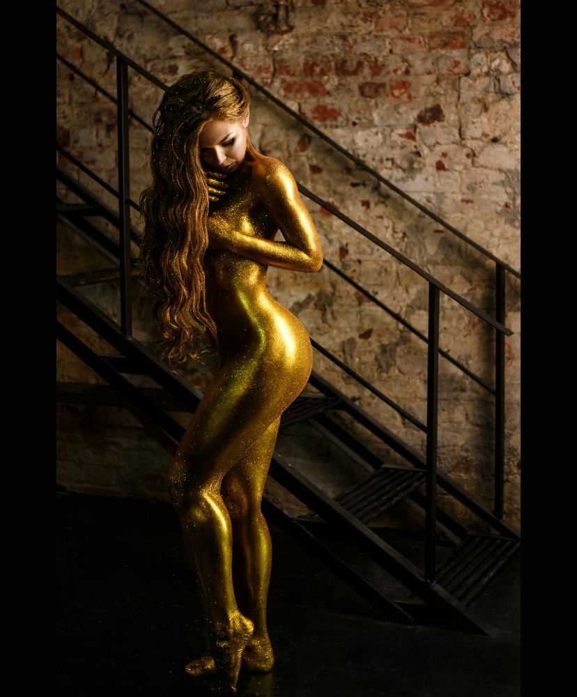 Gold Lady