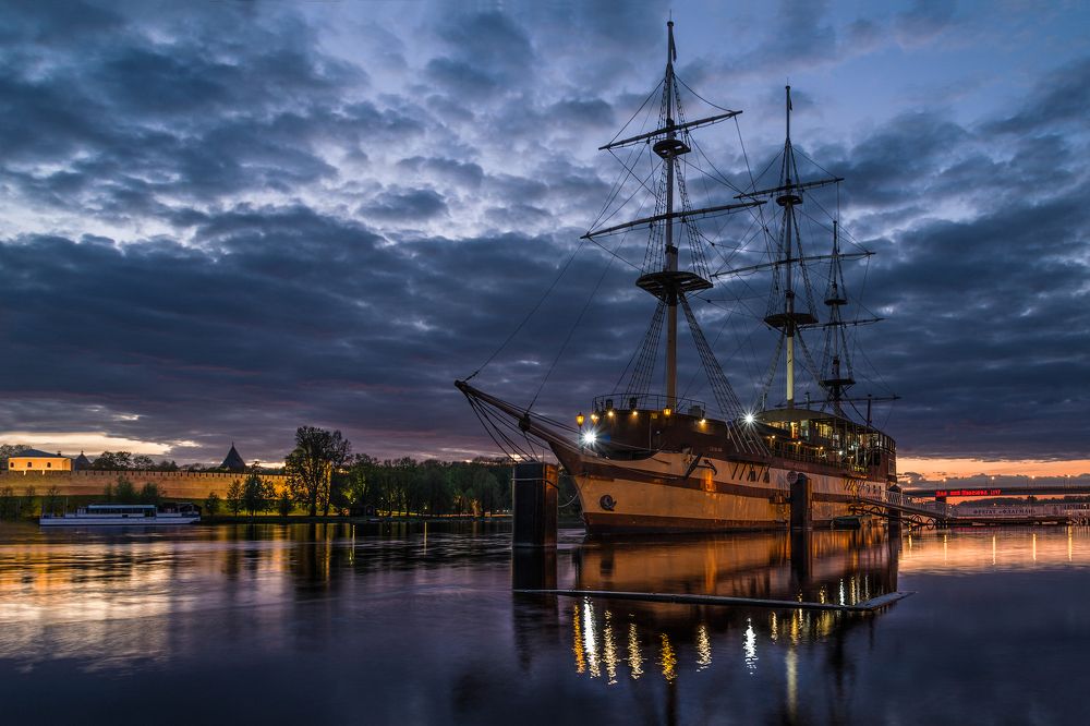 Синие летние ночи