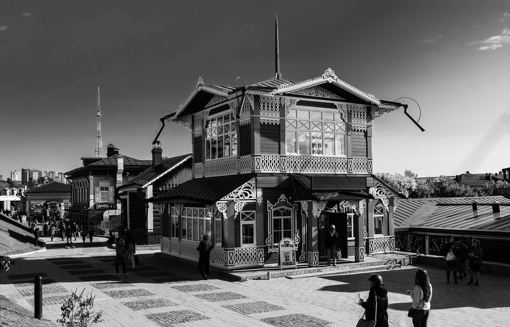 Домик в ажуре.