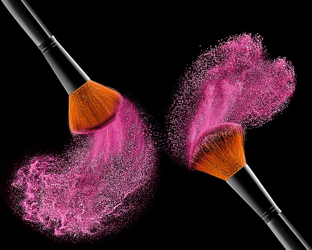 cosmetic brush