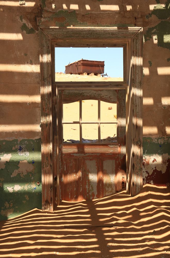 Kolmanskop - The Ghost town of the Namibia desert