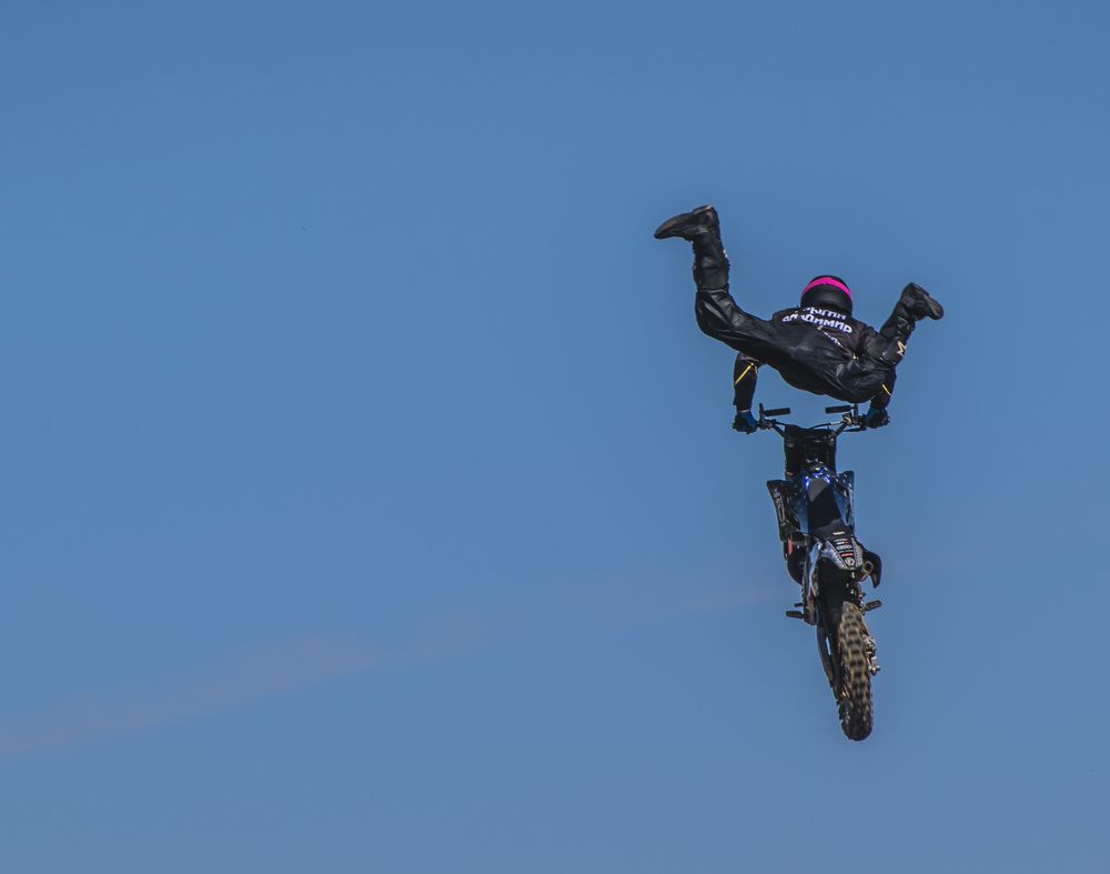 Не отстать от мотоцикла