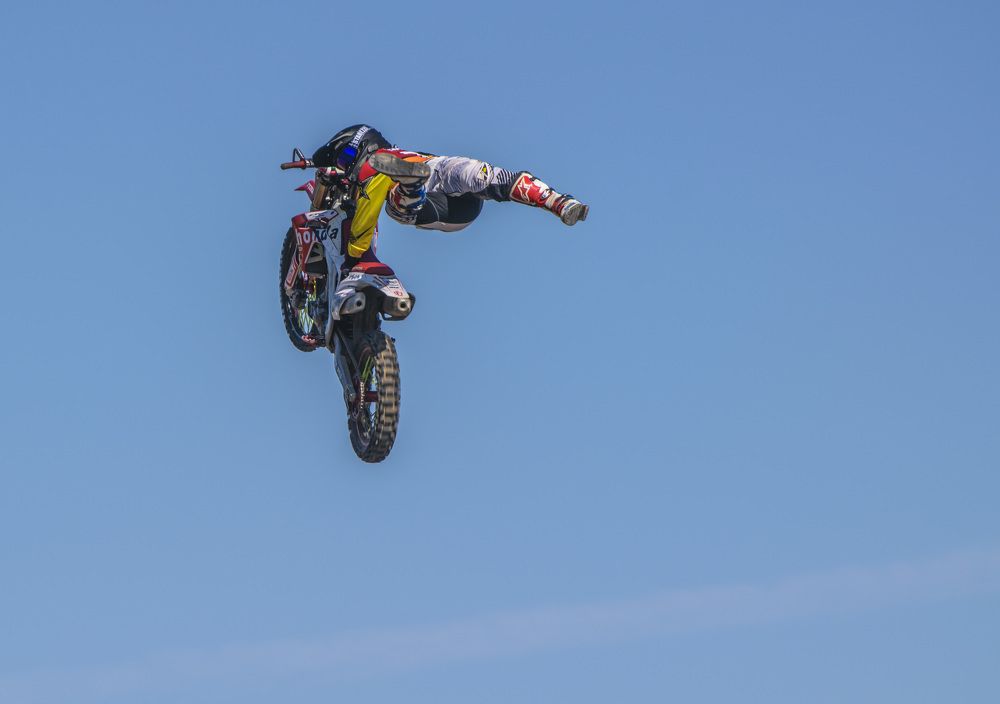 Лишь мгновение, ты - наверху...