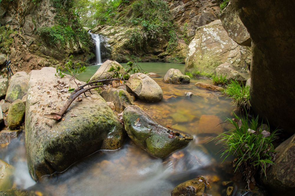 Bani Matar Waterfall