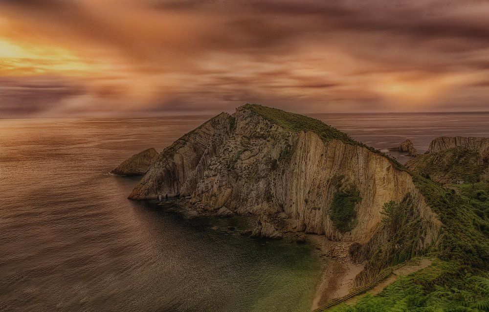 Atardecer en la Playa del Silencio