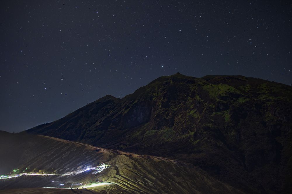 Kawah Ijen by night