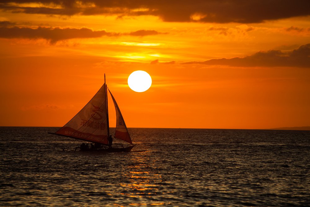 Закат на острове Боракай