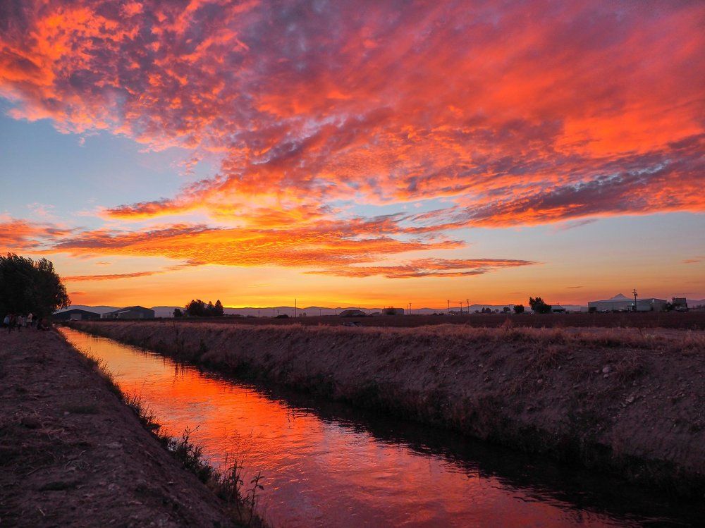 Sunset in Oregon before solar eclipse